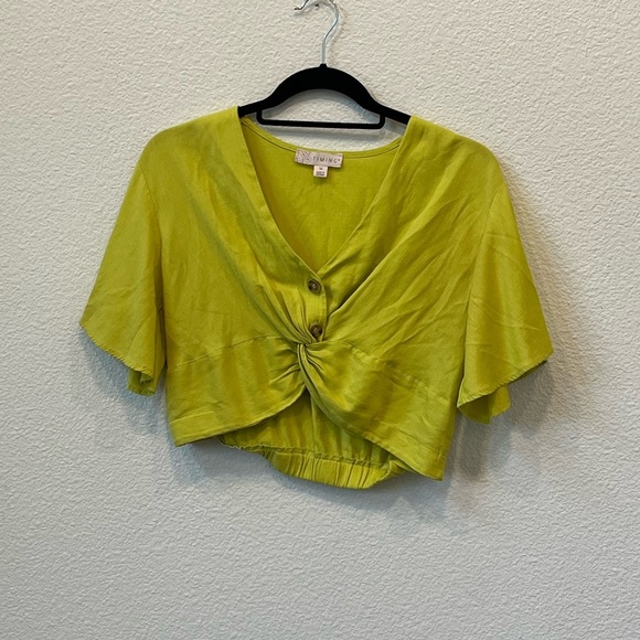 Timing Green Crop Tie Front Blouse - Picture 1 of 4